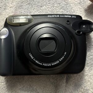 Fujifilm Instax 210 Instant Camera - Black